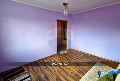 OPORTUNITATE DE INVESTITIE- CAVNIC - apartament cu 3 camere - 4
