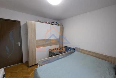 2 camere Rahova, Anghelache Ivan - 1