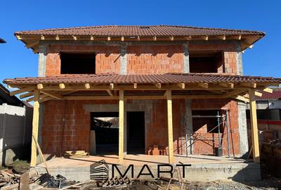 Casă individuală cu 4 camere în Șelimbăr