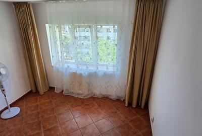 2 camere de vanzare , etaj superior, central  Focsani - 12