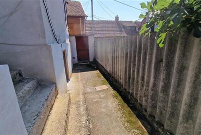 Resita Casa 5 Camere Zona Muncitoresc - 6