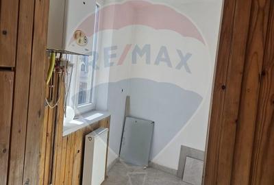 Spatiu cu o camere de închiriat în zona Ultracentral - 5
