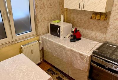 REA1027412 Apartament 3 camere II Bucur Obor - 12