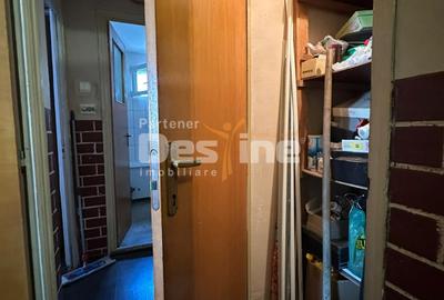 Apartament 3 camere decomandat - 2 bai - etaj 7/8 in zona Vitan - 11