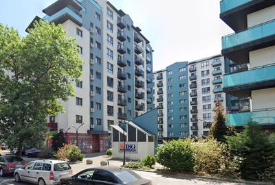 Apartament cu 3 camere decomandat, mobilat în Parcul Carol