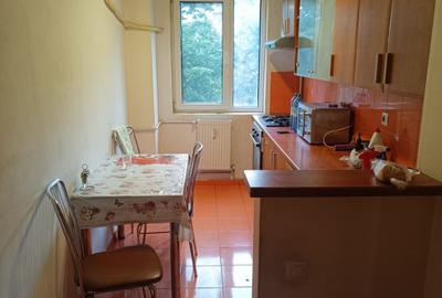 Apartament cu 2 camere semidecomandat în Drumul Taberei