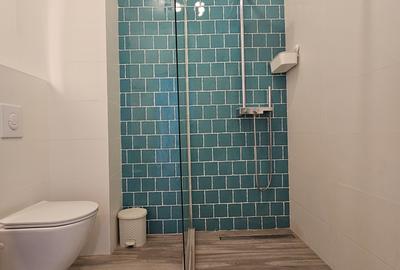 Vând apartament cu două camere vedere la mare - 5