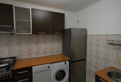 Proprietar închiriez la casa apartament cu trei camere pentru locuit/birouri - 2