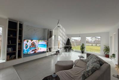 Casă individuală cu 6 camere în Săcălaz