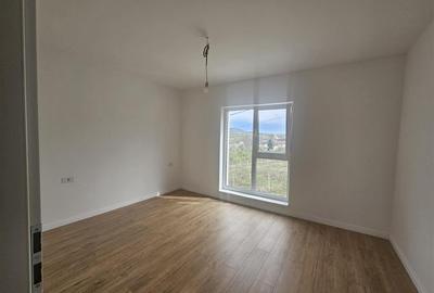 Casă cu 3 camere în Bucium