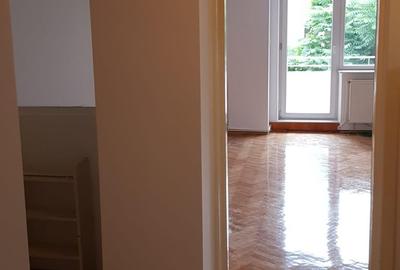 Inchiriere vila etajele 1+2+M Cotroceni metrou spital Eroilor imobil 2002 - 7