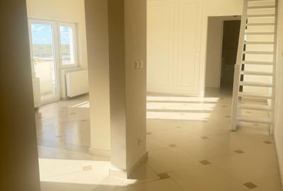 Vand apartament 3 camere Dambovita mansarda 92000 euro - 7