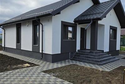Casa noua, 3 cam, 2 bai, mobilata si utilata, gata in septembrie - 1