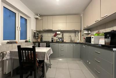 Apartament cu 3 camere decomandat, mobilat în Drumul Taberei