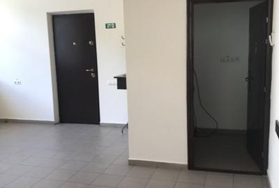 Spatiu  50 mp, in complex comercial - 3