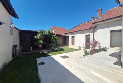 Casa ultracentrala - 10