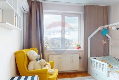 Apartament cu 3 camere decomandat, mobilat în Vlahuță