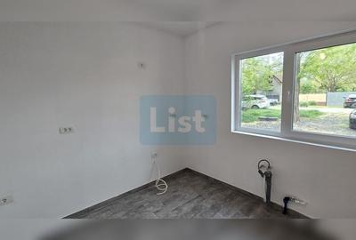 Casă 4 Camere | 128 mp Utili | 609 mp Teren | Structură KVH | - 2