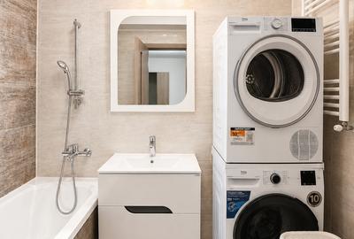 0% Comision ! Apartament 2 camere, expundere sudica, cart. Europa - 8