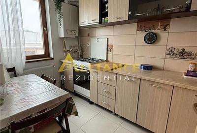 Apartament cu 2 camere decomandat în Metalurgiei