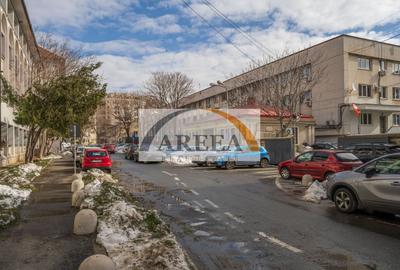 VILA RENOVATA SI ELEGANTA - 131 mp, 6 camere - Mitropolie / Unirii - 31