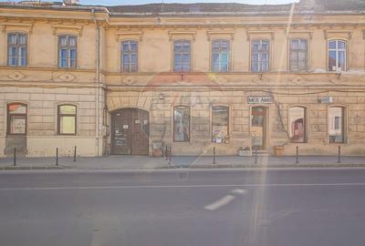 Garsonieră decomandată, mobilată în Centrul Istoric