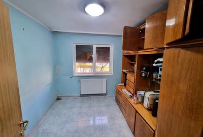 Tomis nord Calinescu-apartament 3 camere decomandat - 9