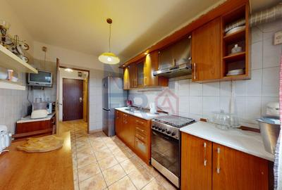 Apartament de vanzare 3 Camere Drumul Taberei - 18