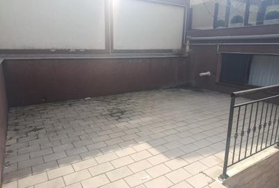 Apartament de vânzare – 135 mp, curte proprie și parcare subterană dublă - 2