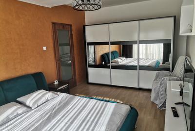 Apartament cu doua camere, decomandat, 52 mp, mobilat si utilat complet, Poitier - 1