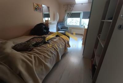 CASA SPATIOASA CU 4 CAMERE CARTIER GRADISTE - 64