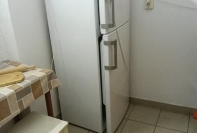 Garsonieră decomandată, mobilată în P-ța Romană