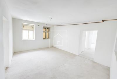 Apartament 4 camere  74 mp, curte si pivinta in Centrul Istoric SB - 2