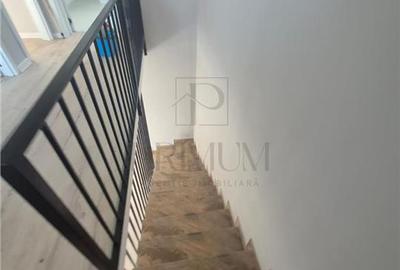 DUPLEX INDIVIDUAL -   Despartit prin camera Tehnica  - bucatarie inchisa -  2 Fr - 10