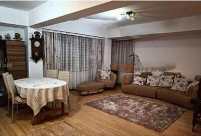 Casă cu 4 camere în Km 4-5