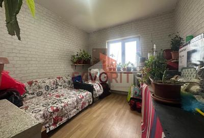 4 camere | COMISION 0 | centrala proprie | etaj 1 | decomandat | - 9