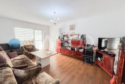 De vanzare apartament spatios 4 camere decomandate cartier Marasti - 1