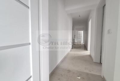 Apartament cu 3 camere decomandat în Galata