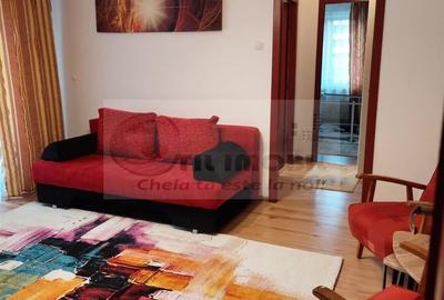 Apartament cu 2 camere semidecomandat, mobilat în Podu Roș