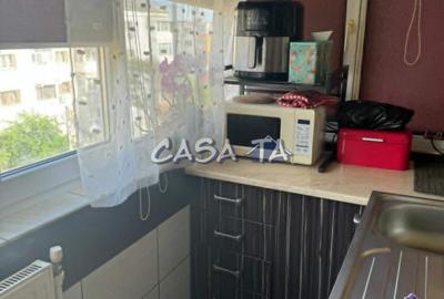 Apartament 3 Camere, Etaj 4, Strada 23 August - 8