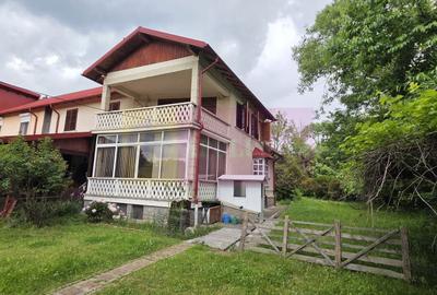 Vila de vanzare cu 6 camere si teren de 5116 mp in Cornu, Prahova - 39