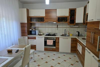 Nicolae Grigorescu, 10 minute metrou si parc IOR, pe strada Malva, - 3