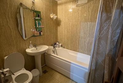 Vand apartament cu 4 camere in E3 - 6