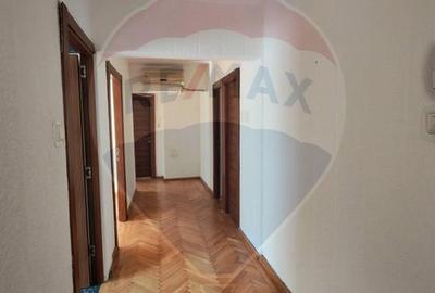 Apartament 3 camere - zona bine conectata - 2
