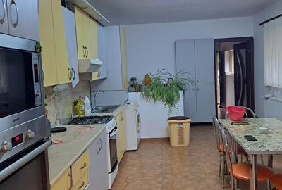 VILA IN REGIM DE INALTIME PARTER SI ETAJ ULTRAFINISATA PE 19 ARI TEREN - 22