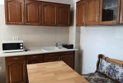 Apartament cu 2 camere decomandat, mobilat în Ștefan cel Mare