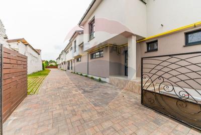 Casa într-un complex nou de 6 case înșiruite, 4 camere  zona centrala - 2