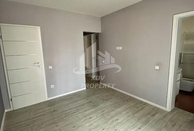 Apartament 4 camere decomandat , 2 bai, 2 balcoane,  90mpu , Parcare - 6