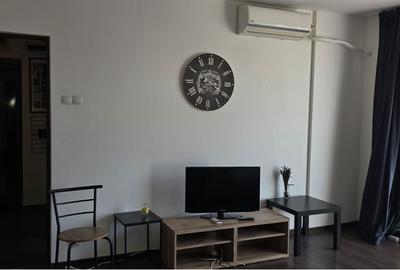 Apartament cu 2 camere semidecomandat, mobilat în Șerban Vodă