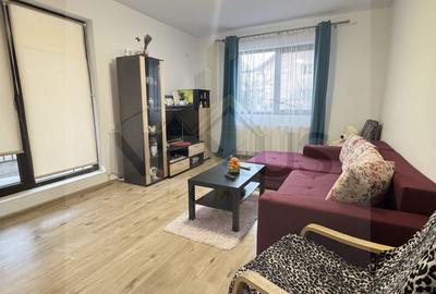 Apartament cu 2 camere decomandat, mobilat în Sud